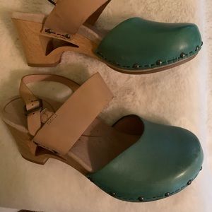 Dansko clogs size 39